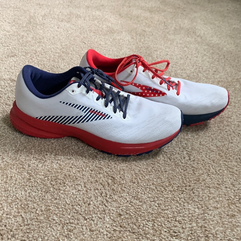 MEN'S BROOKS RUN USA LAUNCH 7